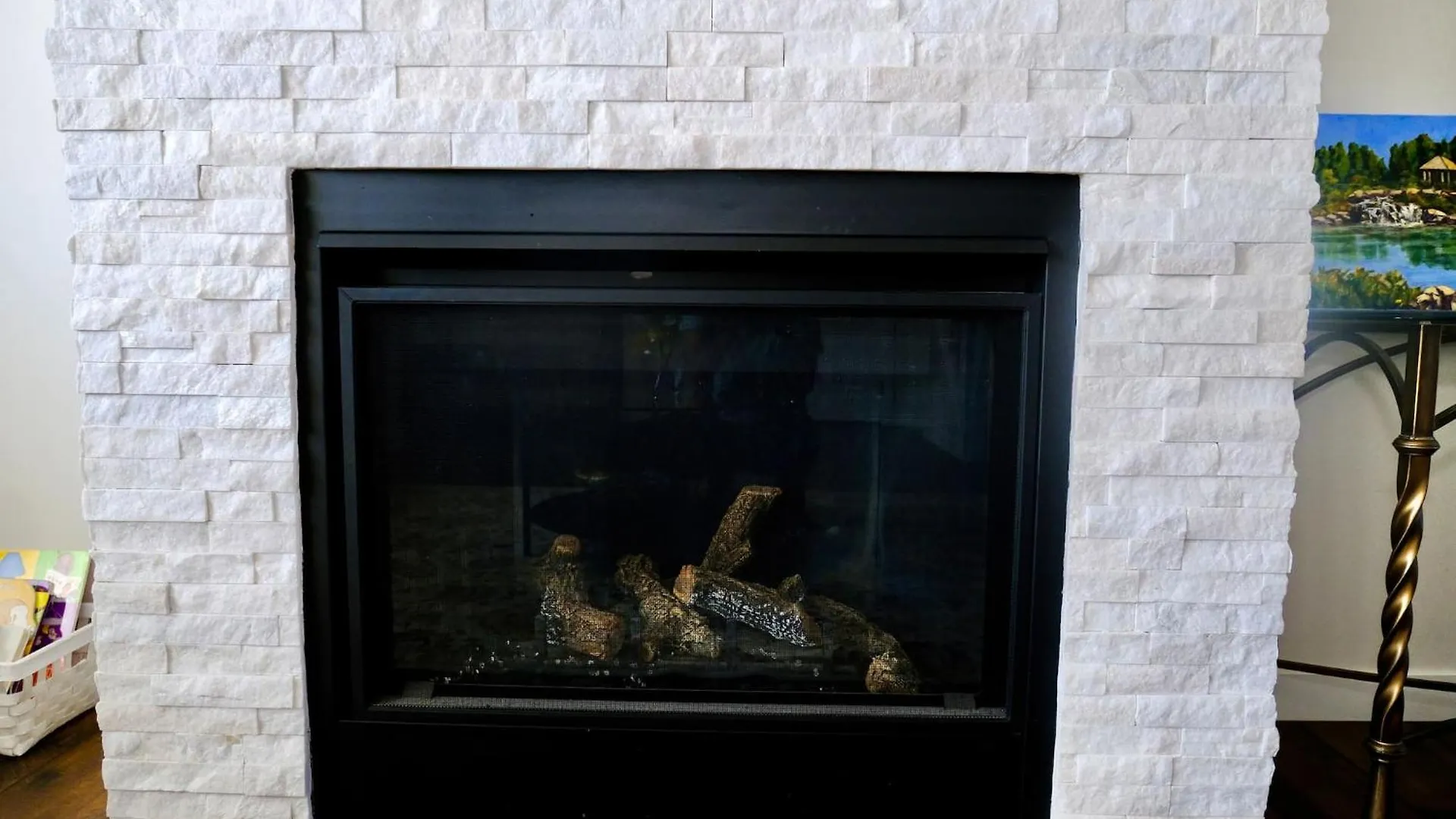 Mahogany Loft Retreat - 3 Story Home Calgary